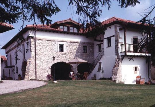 فندق La Casona De Suesa المظهر الخارجي الصورة